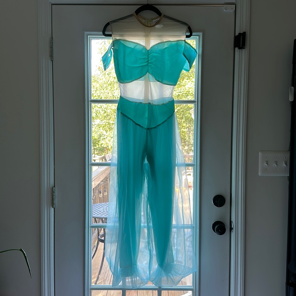 Vintage Jasmine Adult Teen Costume. The Disney store. Made in USA. Size 9/11